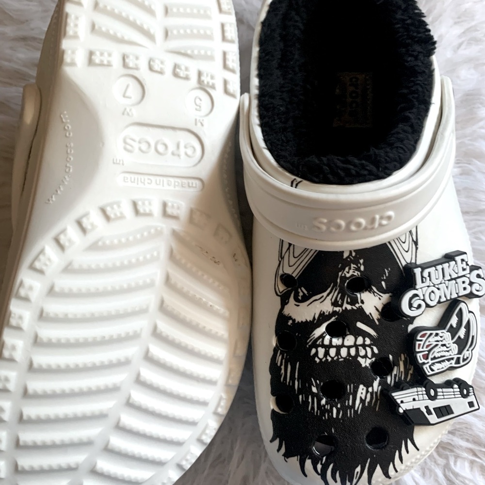 Crocs